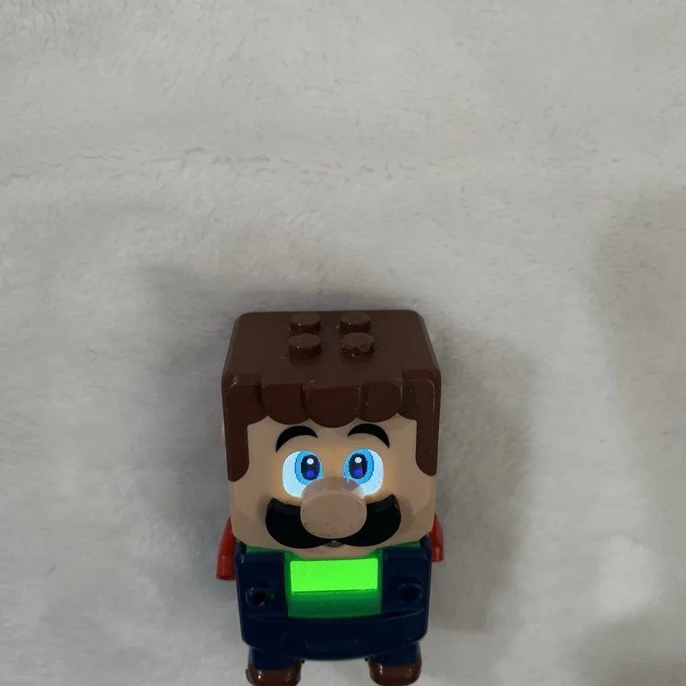 LEGO Super Mario Interactive Luigi Figure from Set 71387 - Missing Hat & Buttons - Picture 6 of 13